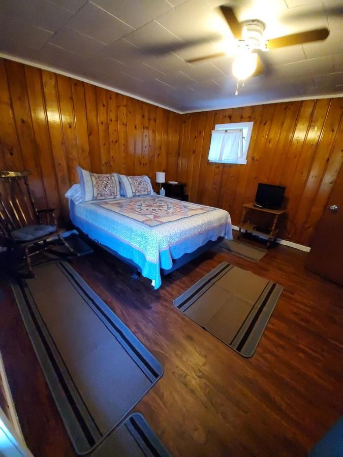 Little River Motel Saint Regis St. Regis Екстериор снимка