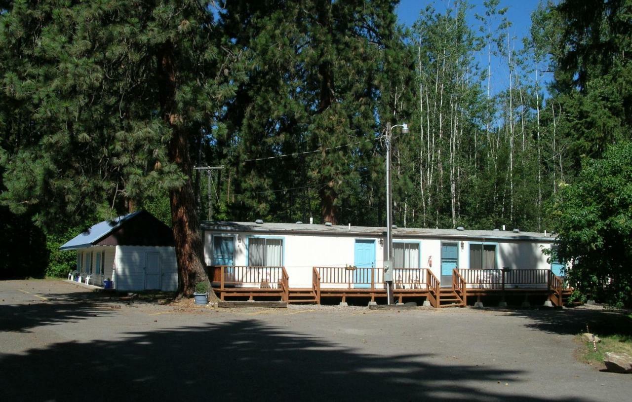 Little River Motel Saint Regis St. Regis Екстериор снимка
